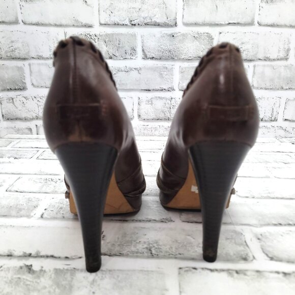 Ugg Jamison Chocolate Brown 5in Leather Heels Shearling Lined Booties Size 6 - Picture 5 of 7